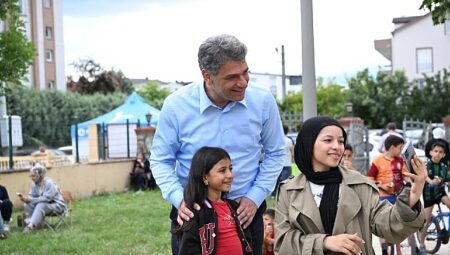 Kartepe Belediyesi’nden Lgs Öğrencilerine Tatlı Destek